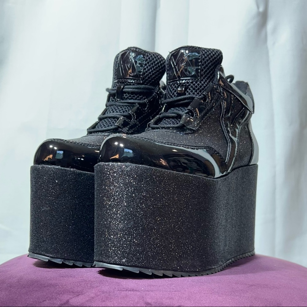 YRU Black Qozmo Glitter Platform Sneaker Size 8